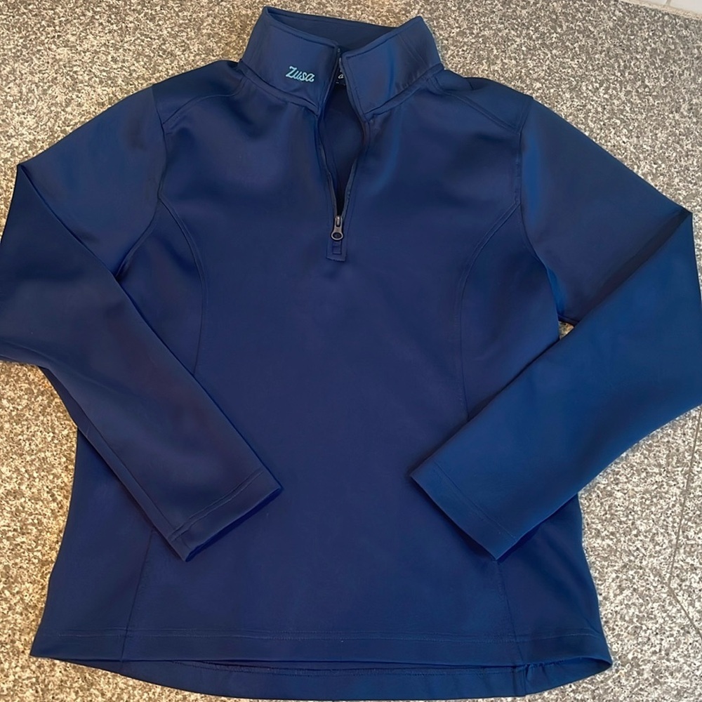 Women’s Zusa navy blue 1/4 zip pullover excellent condition women’s a large